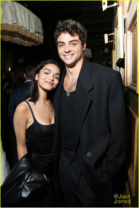 noah centineo rachel zegler|Close Friends Rachel Zegler & Noah Centineo。